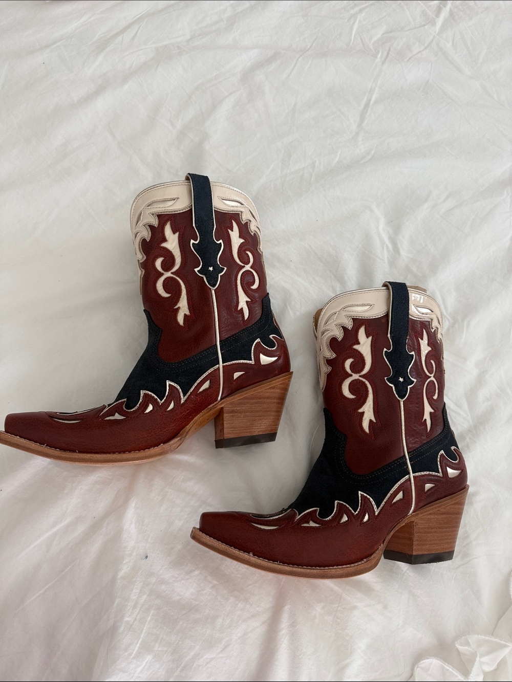 Ariat Western Ankle Boots in Brown, Black & Cream - Picture 4 of 7